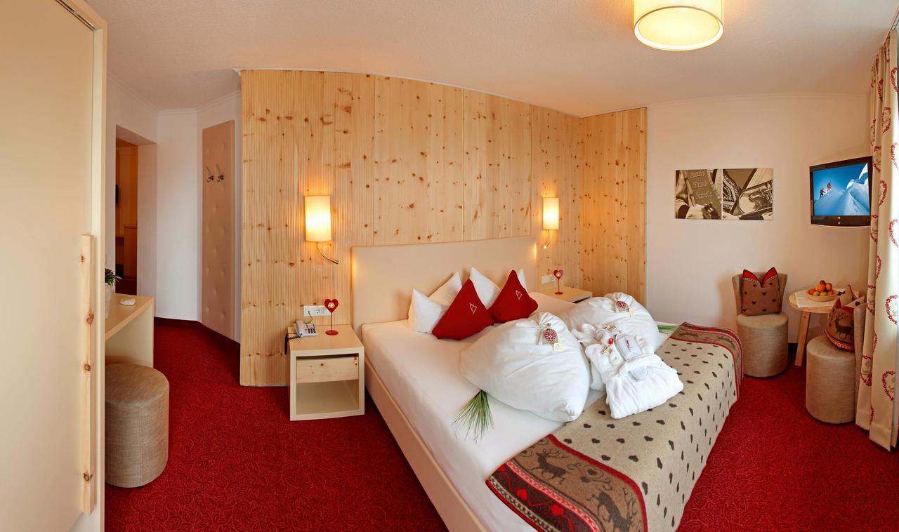 Alpina Zillertal . Family Lifestyle Kinderhotel ฟือเกน ภายนอก รูปภาพ