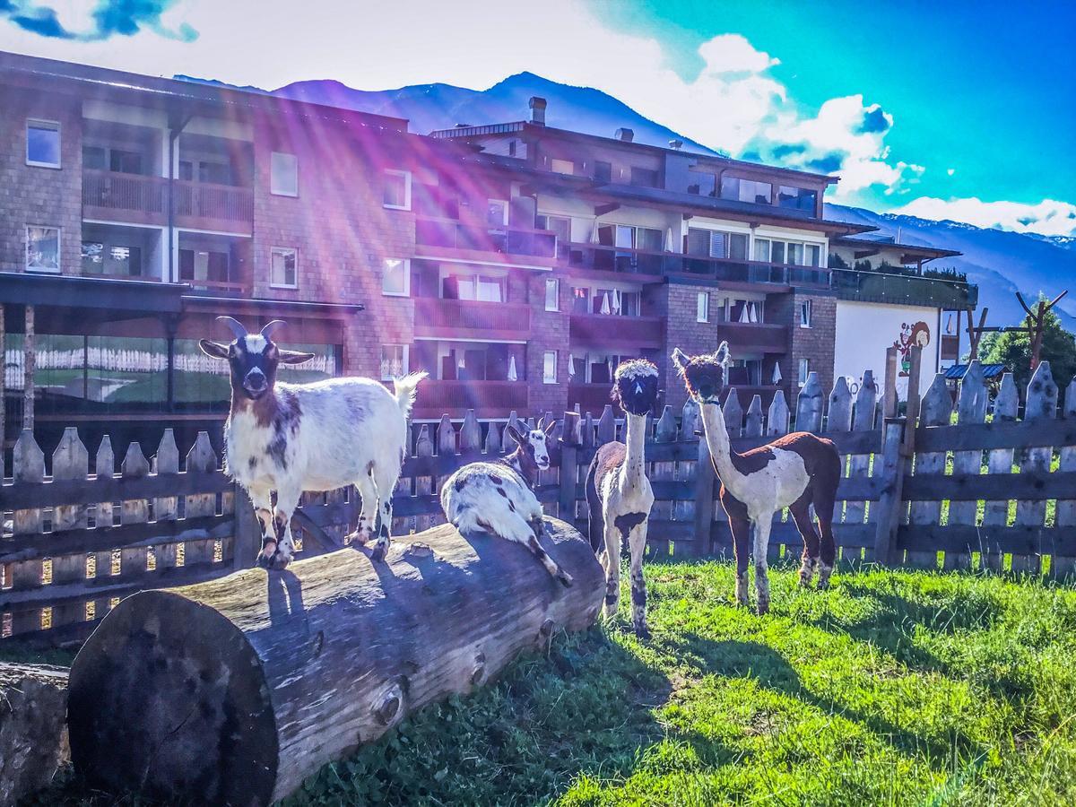 Alpina Zillertal . Family Lifestyle Kinderhotel ฟือเกน ภายนอก รูปภาพ